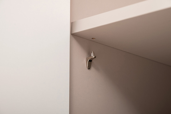 Гостиная Ричфорд композиция 2 с карнизами, кашемир 5981 BS, моно керамика D166-2 ПВХ, белый PE шагрень (собирается на любую сторону)